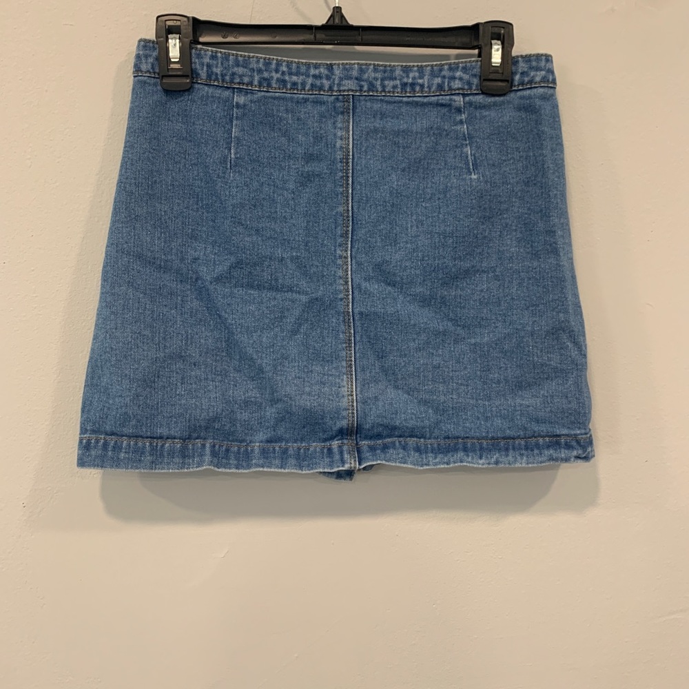 Brandy Melville button front short denim mini skirt - Picture 4 of 6